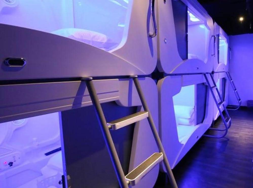 Hey Bear Capsule Hotel Tajpej Buitenkant foto